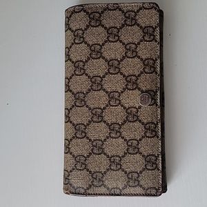 Gucci wallet